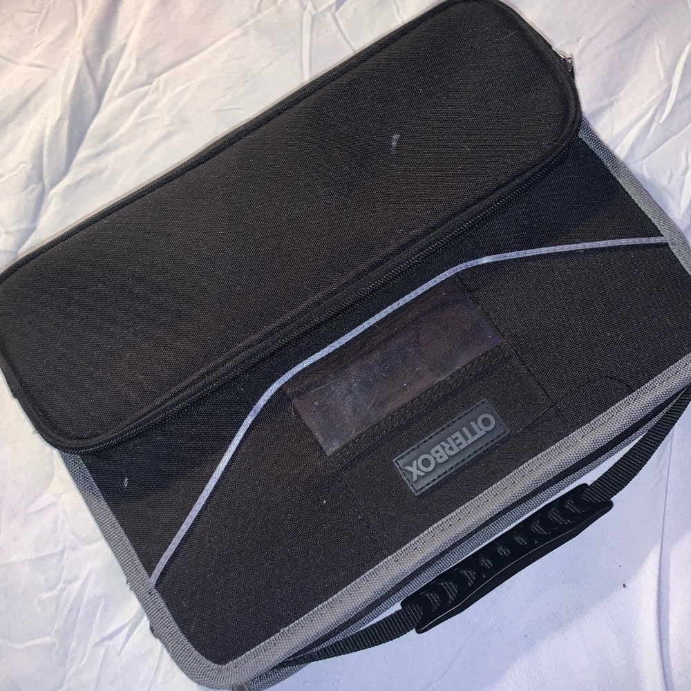 otter box protective laptop case